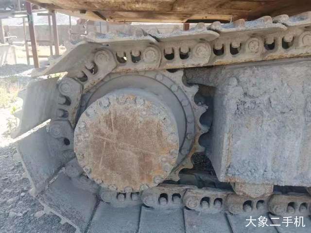 小松 PC200-8 挖掘机