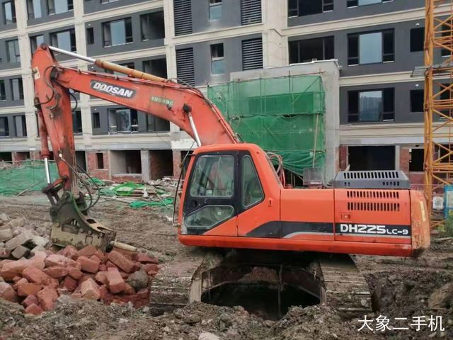 斗山 DH258LC-7 挖掘机