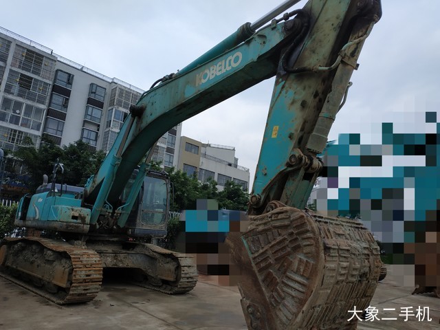 神钢 SK460-8 挖掘机