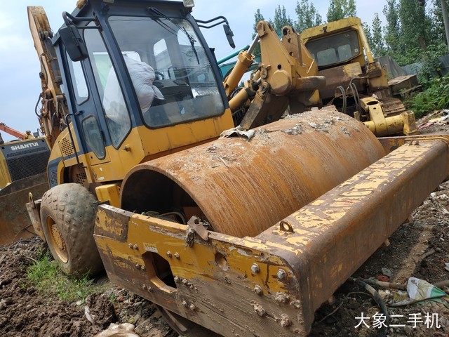 龙工 LG520B机械驱动 压路机