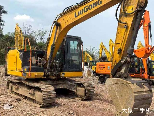 柳工 CLG913 挖掘机