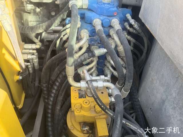 临工金利 LG680BM 挖掘机