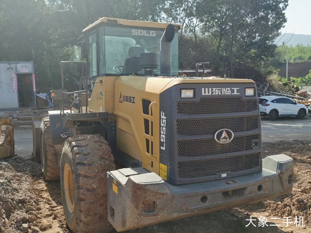 山东临工 L955F 装载机