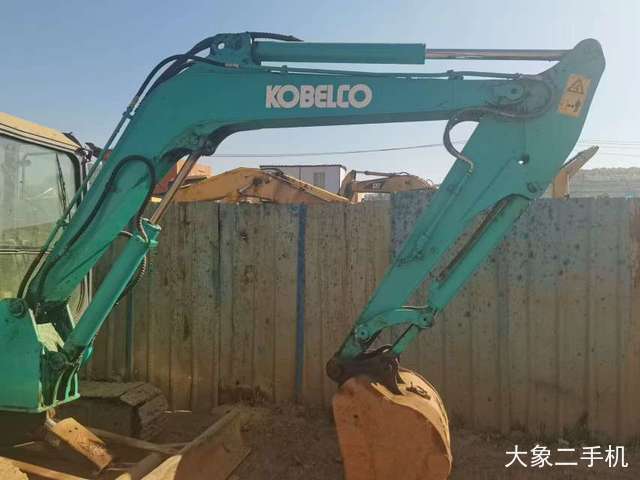 神钢 SK60-8 挖掘机