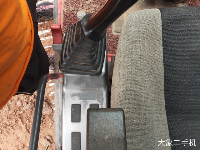 斗山 DX120-9C 挖掘机