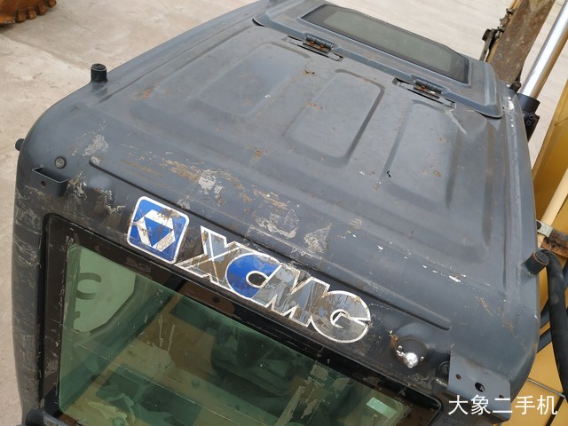 徐工 XE265C 挖掘机