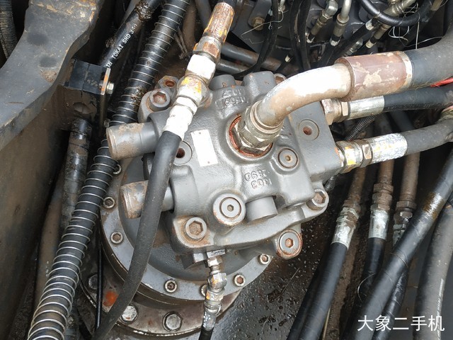 住友 SH210-5 挖掘机