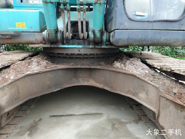 神钢 SK350LC-8 挖掘机