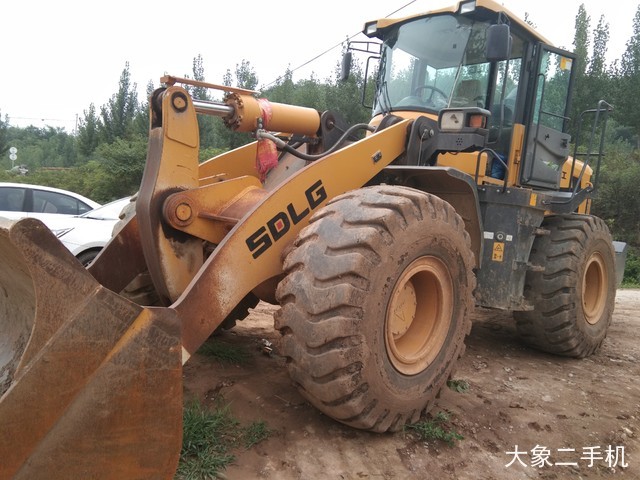 山东临工 L955F 装载机