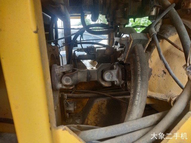 山推 SR22M 压路机