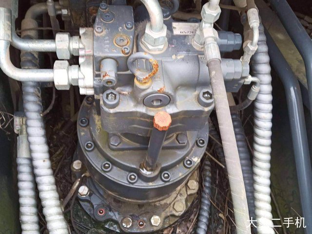 徐工 XE265C 挖掘机