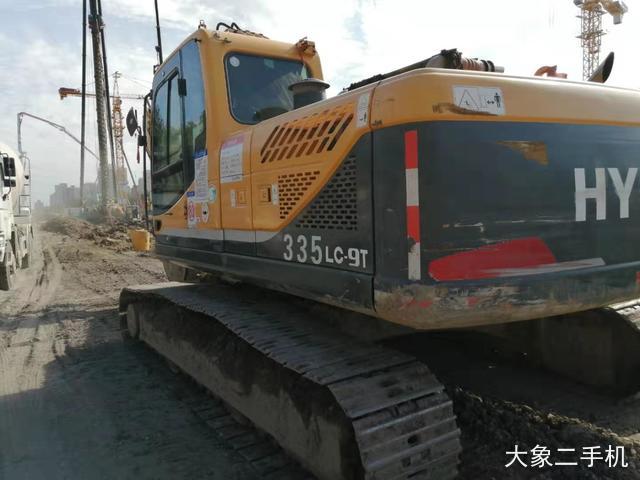 现代 R275LC-9T 挖掘机