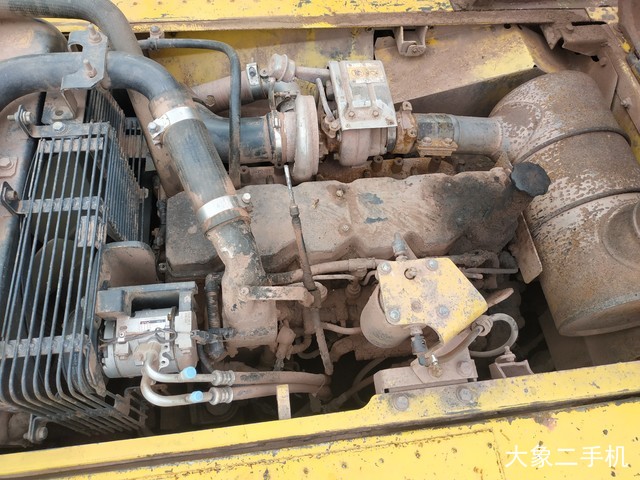 小松 PC240LC-8 挖掘机