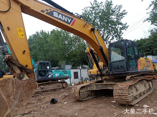 三一重工 SY245H 挖掘机