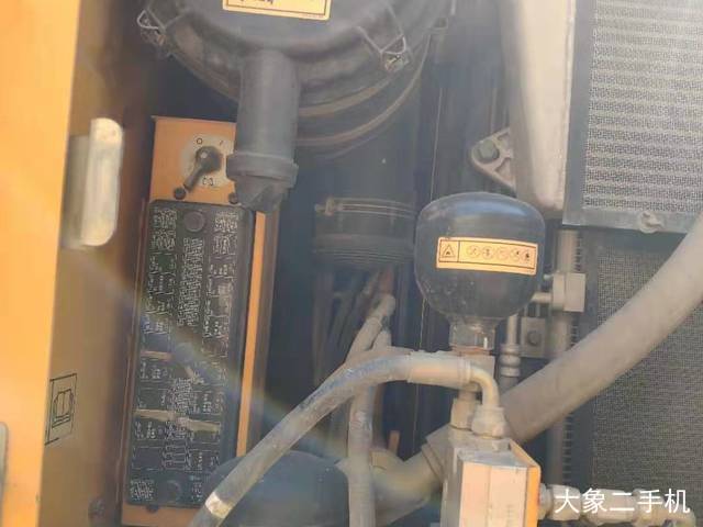 现代 R150W-9 挖掘机