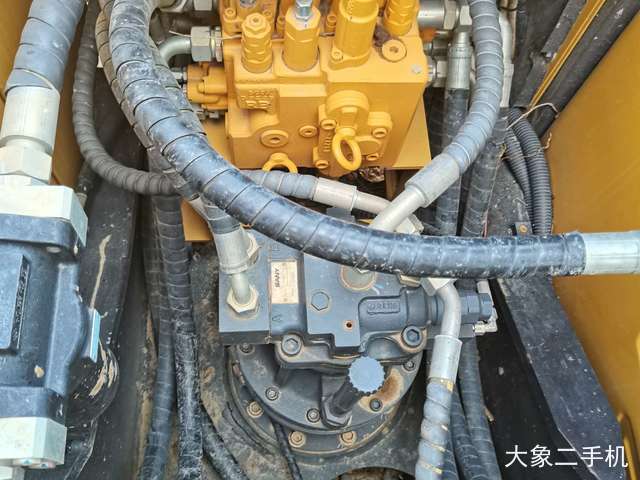 三一重工 SY130C 挖掘机