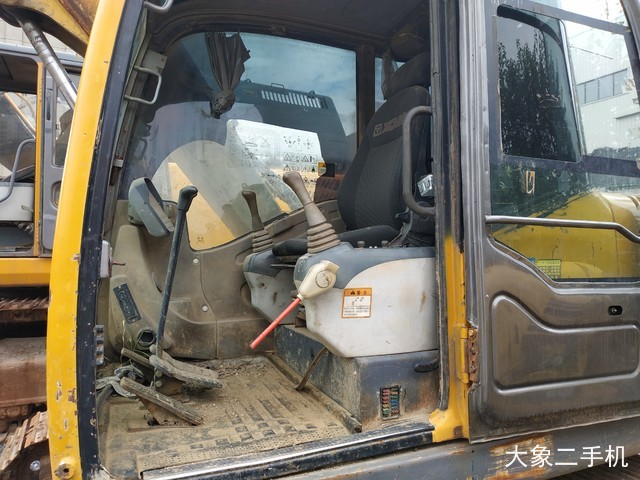 徐工 XE80C 挖掘机