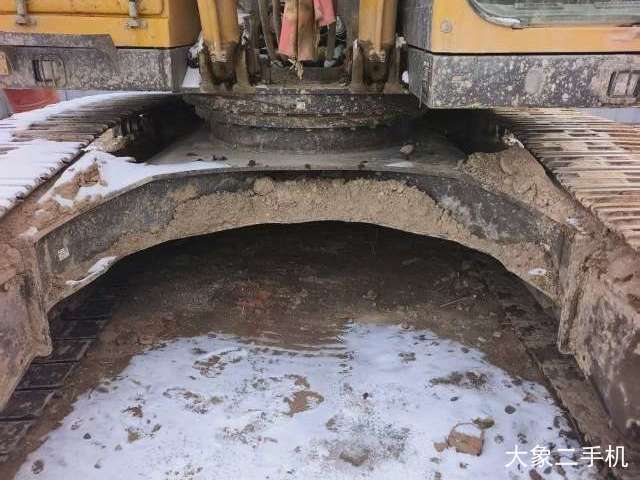 山东临工 E6250F 挖掘机