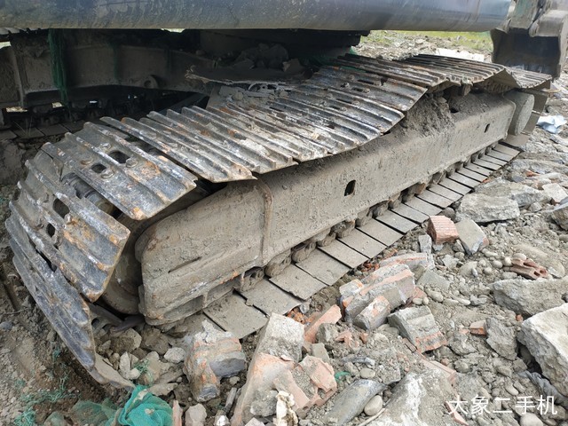 神钢 SK260LC-8 挖掘机