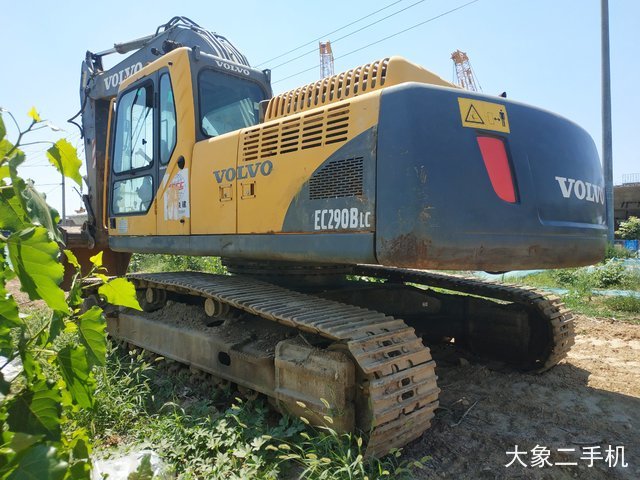 沃尔沃 EC290BLC 挖掘机