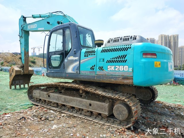 神钢 SK260LC-8 挖掘机
