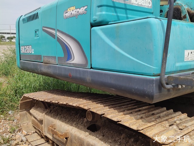神钢 SK250-8 挖掘机