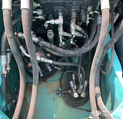 神钢 SK140LC-8 挖掘机