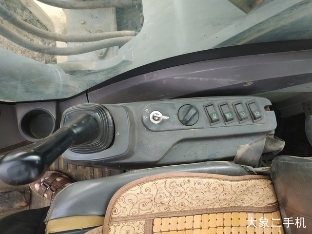 徐工 XE370CA 挖掘机