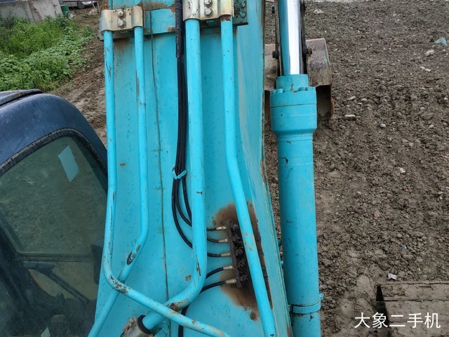 神钢 SK250-8 挖掘机