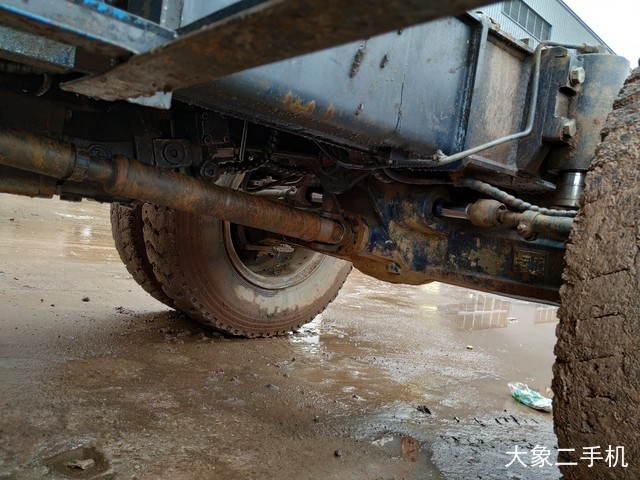 现代 R130W-5 挖掘机