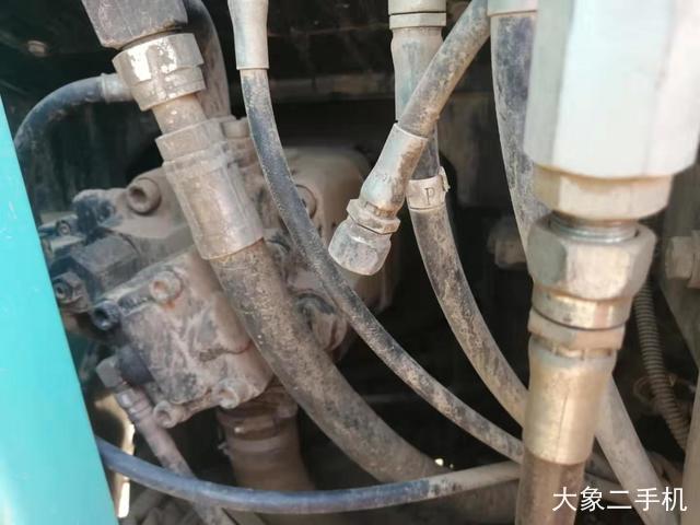 神钢 SK75-8 挖掘机