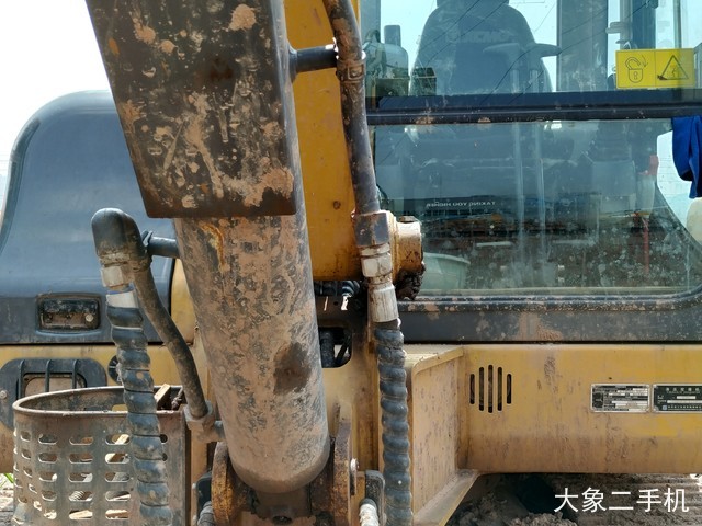 徐工 XE60D 挖掘机