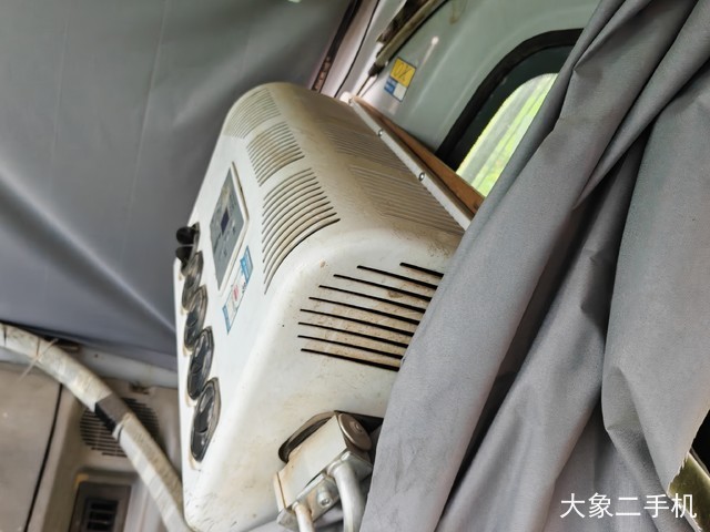 神钢 SK210-6E 挖掘机