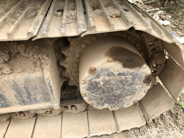 沃尔沃 EC240B 挖掘机