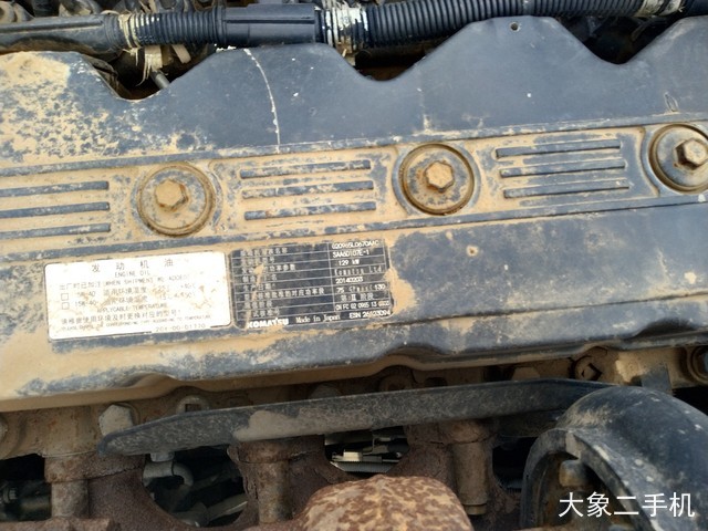 小松 PC240LC-8M0 挖掘机