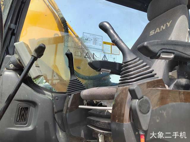 三一重工 SY245H 挖掘机