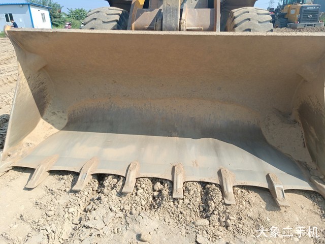 山东临工 L955F 装载机