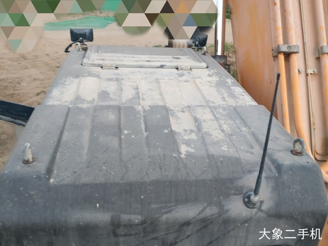 三一重工 SY215C 挖掘机