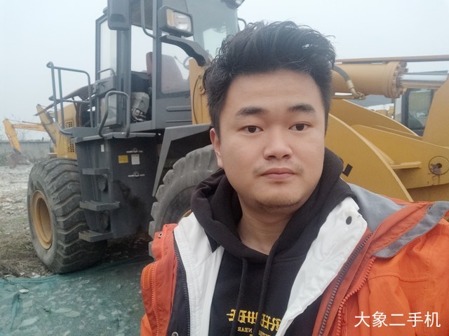 龙工 LG855 装载机