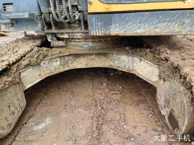 徐工 XE135D 挖掘机