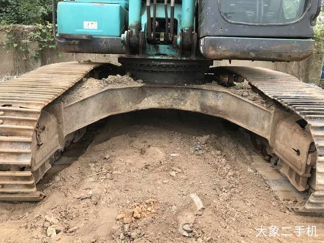 神钢 SK210LC-8 挖掘机