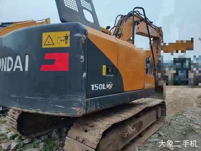 现代 R110-7 挖掘机