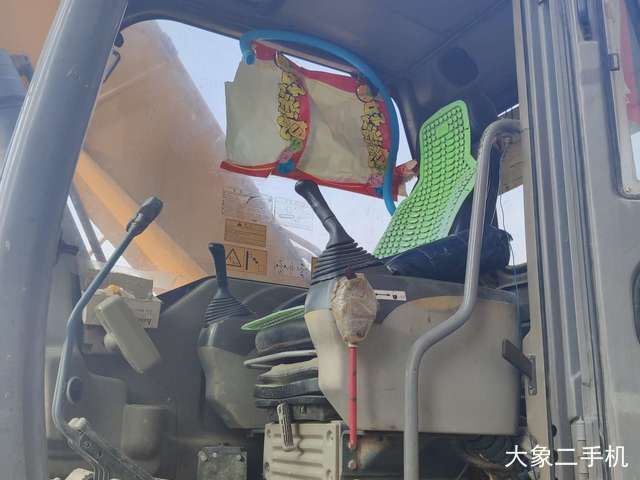 徐工 XE210 挖掘机