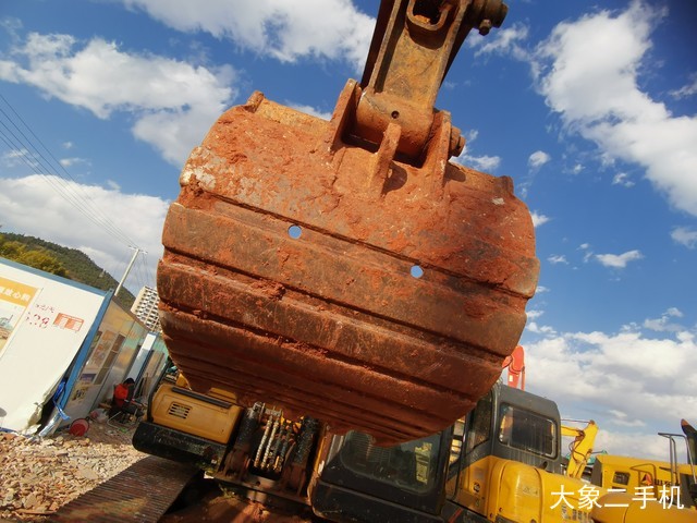 三一重工 SY135C-9 挖掘机