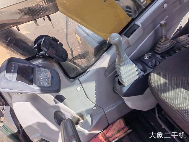 徐工 XE80D 挖掘机