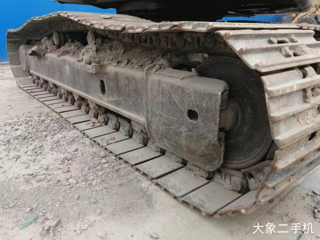 三一重工 SY215C-8 挖掘机