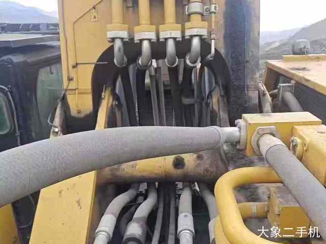 卡特彼勒 6015B 挖掘机