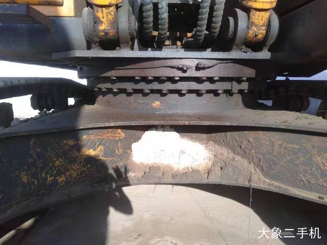 现代 R305LC-7 挖掘机