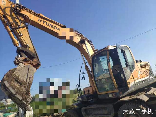 现代 R150W-9 挖掘机