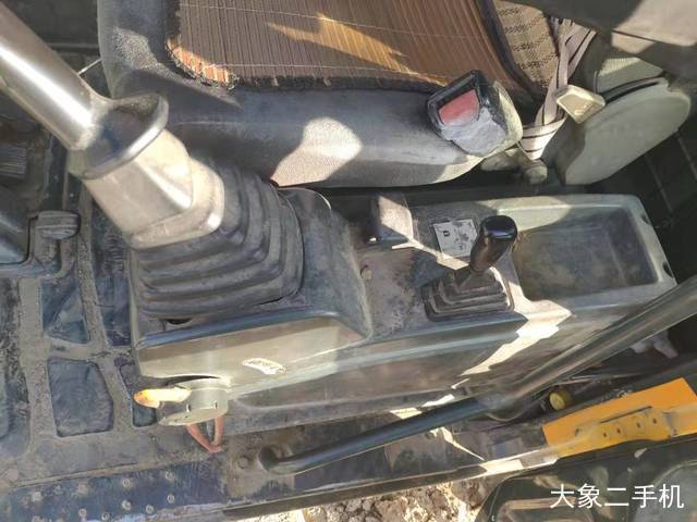 现代 R150W-9 挖掘机